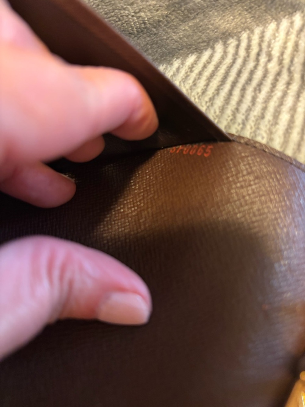 Louis Vuitton Damier Ebene Brown and Dark Brown Home Office Planner Size Medium - Picture 5 of 8